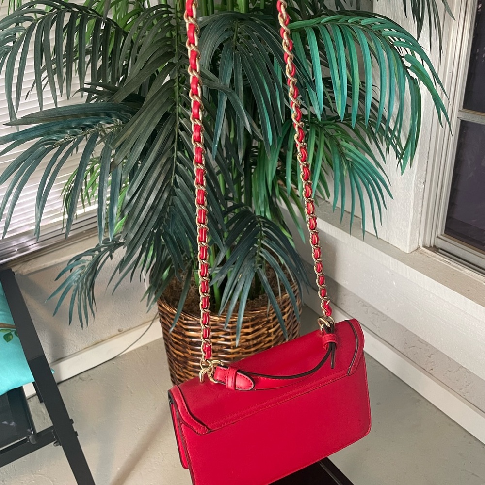 Small red crossbody hand bag - Picture 5 of 6